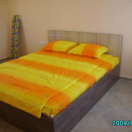Apartments Sea Sounds Pomorie Exterior foto
