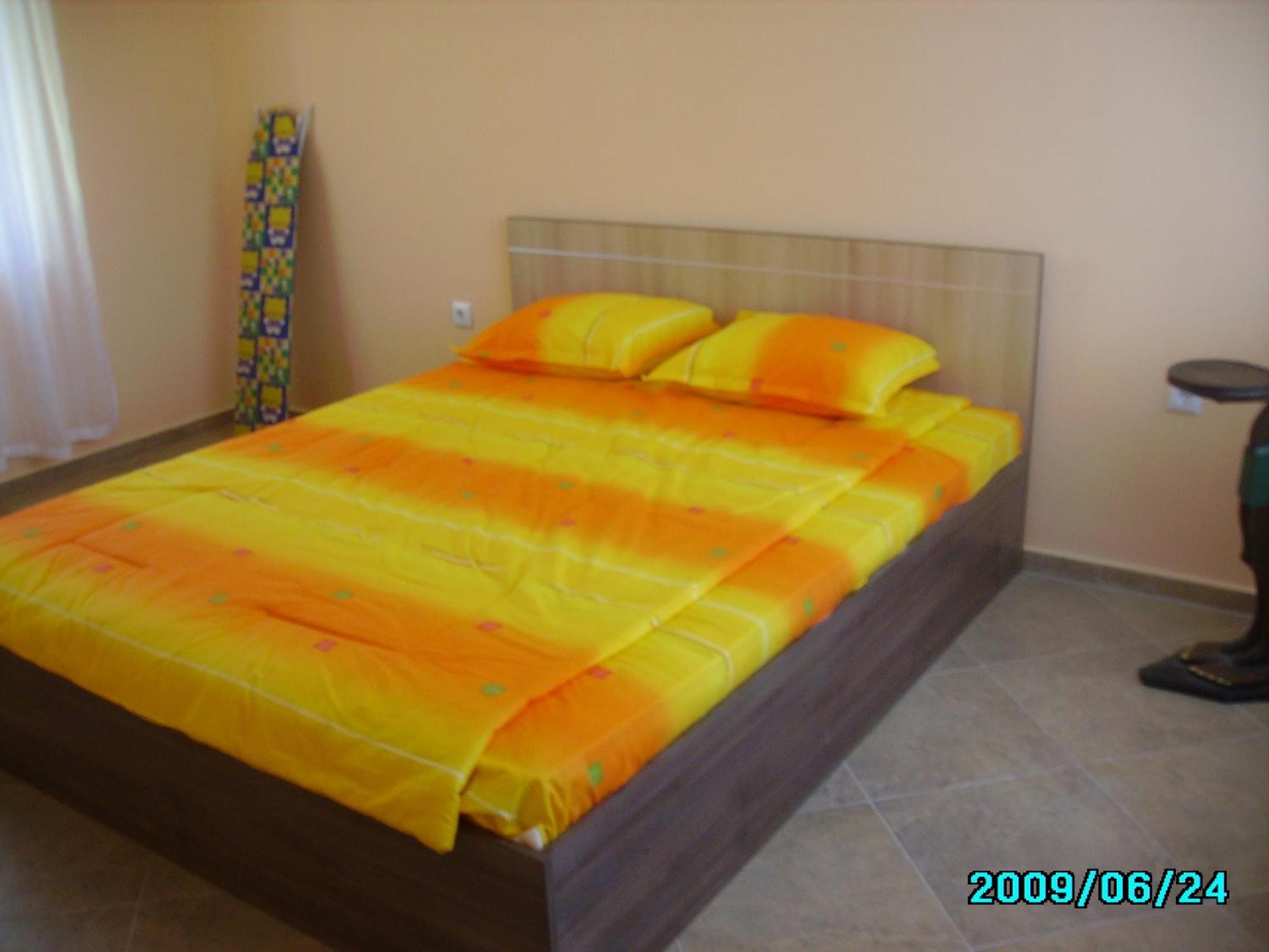 Apartments Sea Sounds Pomorie Exterior foto