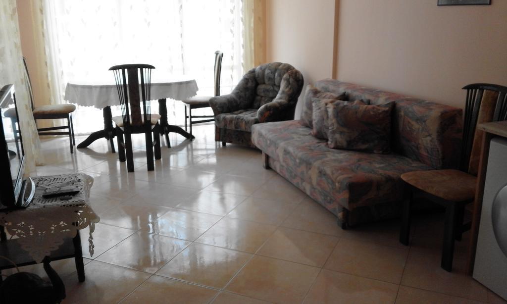 Apartments Sea Sounds Pomorie Exterior foto