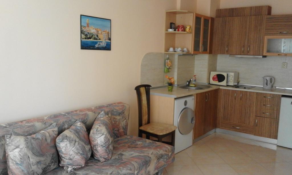 Apartments Sea Sounds Pomorie Exterior foto