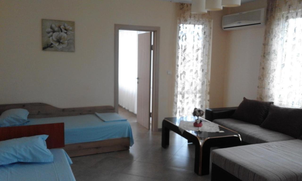 Apartments Sea Sounds Pomorie Exterior foto
