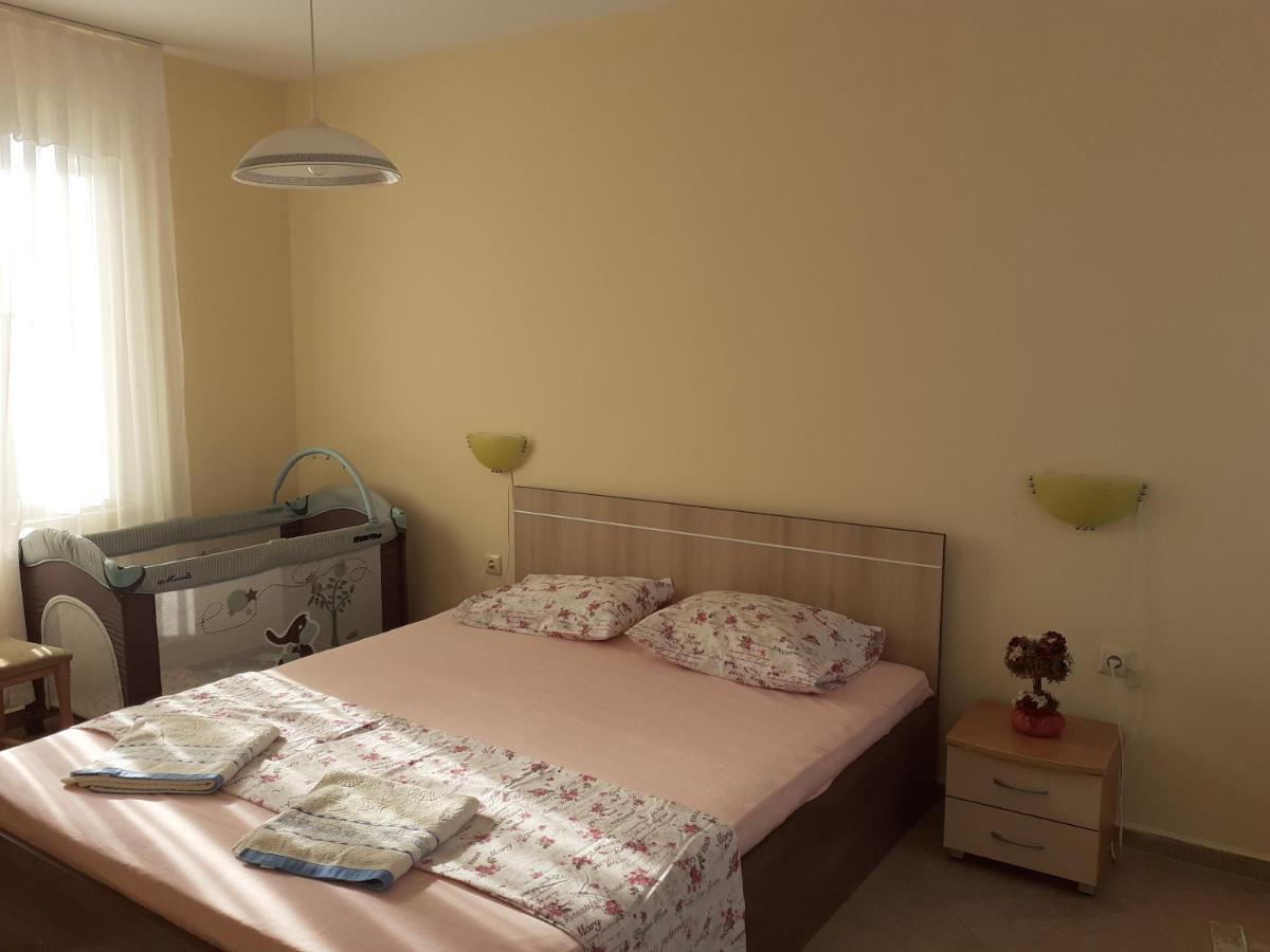 Apartments Sea Sounds Pomorie Exterior foto