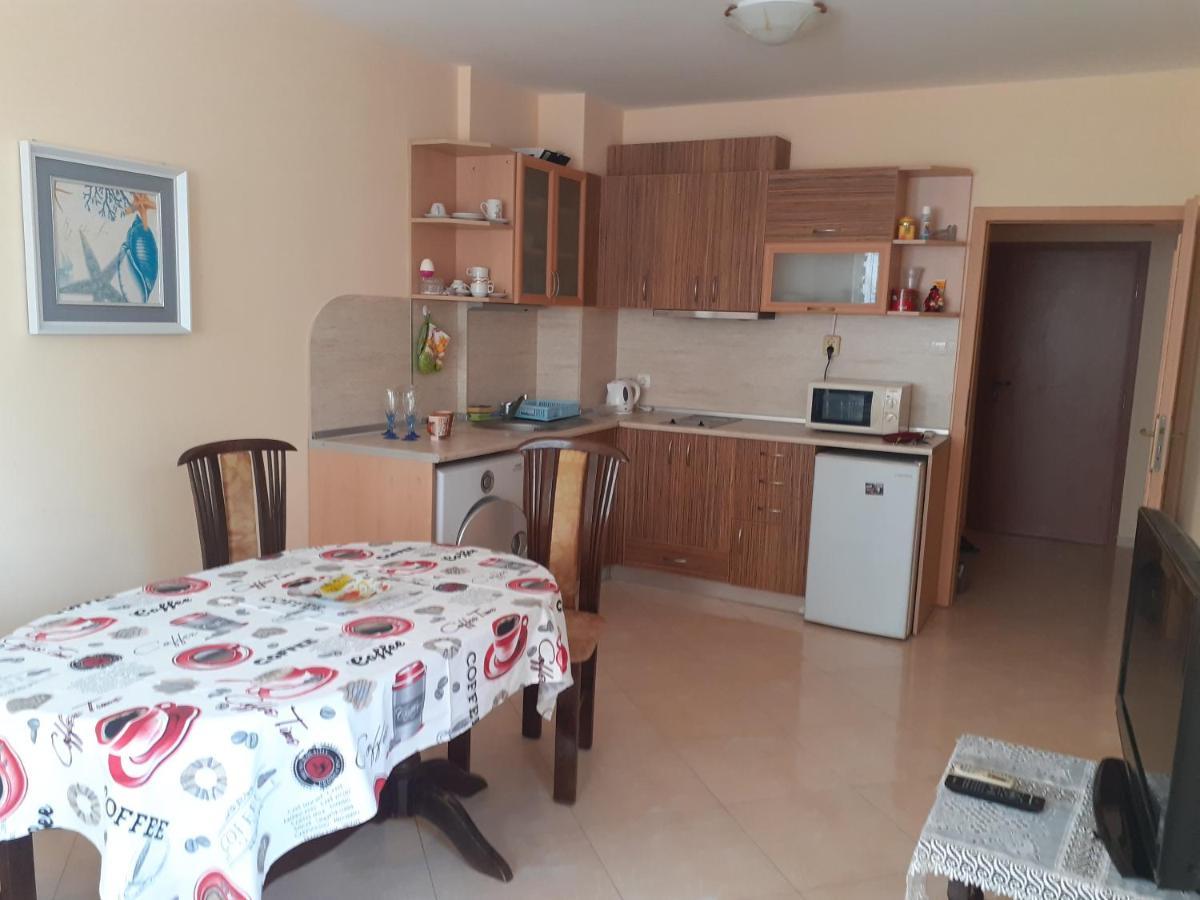 Apartments Sea Sounds Pomorie Exterior foto